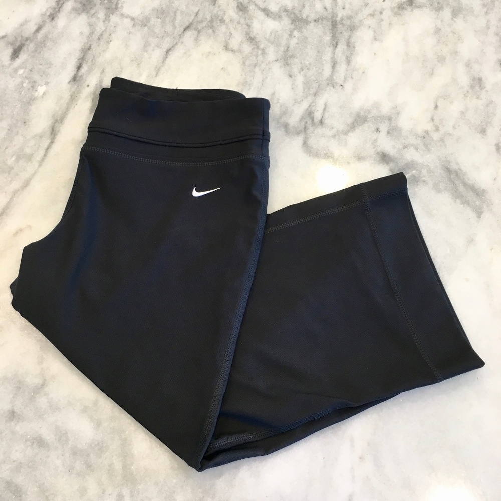 Nike Dri-Fit Cropped Leggings